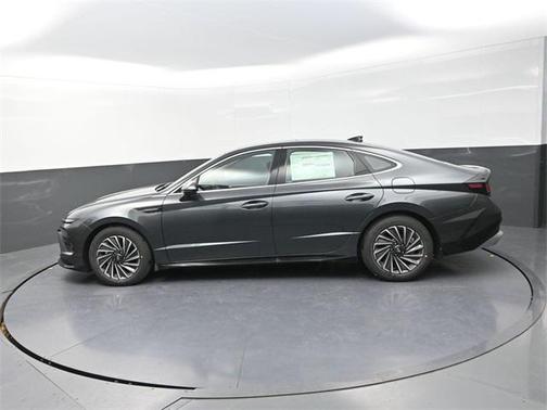 2026 Hyundai SONATA Hybrid SE