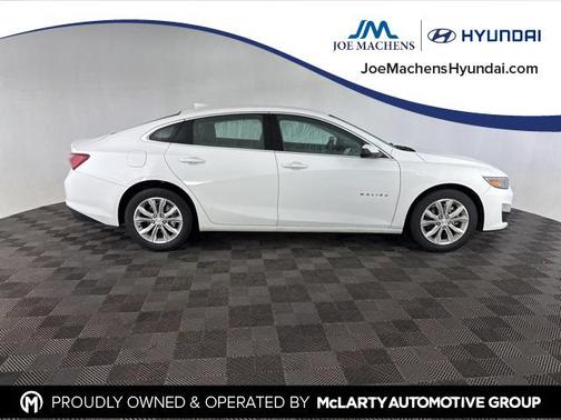 2022 Chevrolet Malibu FWD LT