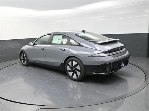 2025 Hyundai IONIQ 6 SE