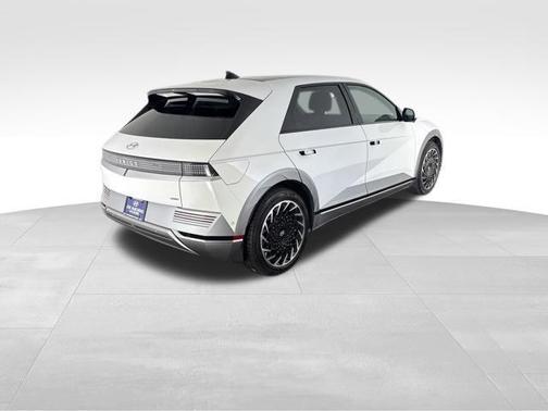 Atlas White 2023 Hyundai IONIQ 5 Limited