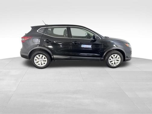 Magnetic Black Pearl 2020 Nissan Rogue Sport S