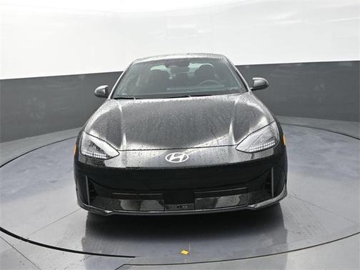 2025 Hyundai IONIQ 6 SE