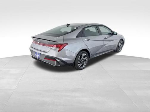 Fluid Metal 2025 Hyundai ELANTRA HEV SEL Sport