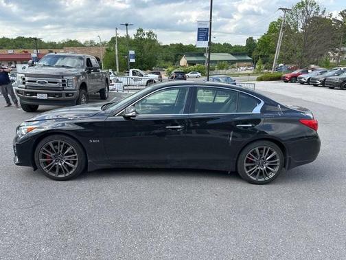 2017 INFINITI Q50 3.0t RED SPORT 400
