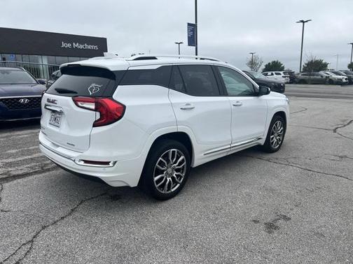 2023 GMC Terrain Denali