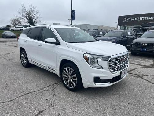 2023 GMC Terrain Denali