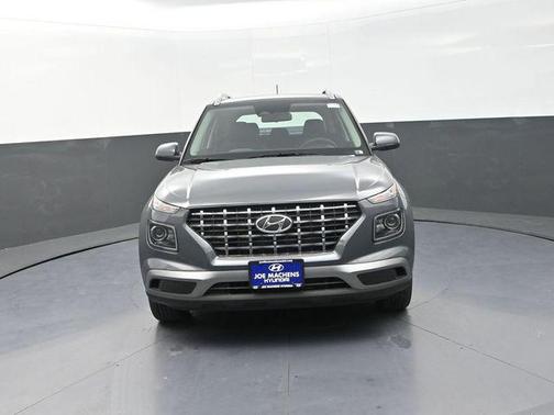 Ecotronic Gray 2026 Hyundai VENUE SEL