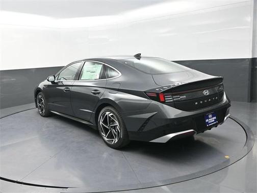 2026 Hyundai SONATA SEL