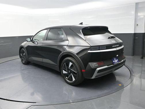 Abyss Black 2026 Hyundai IONIQ 5 SEL