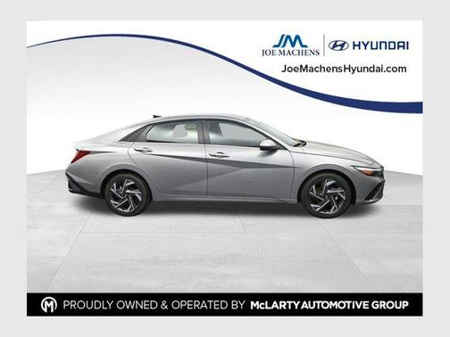 Fluid Metal 2025 Hyundai ELANTRA SEL