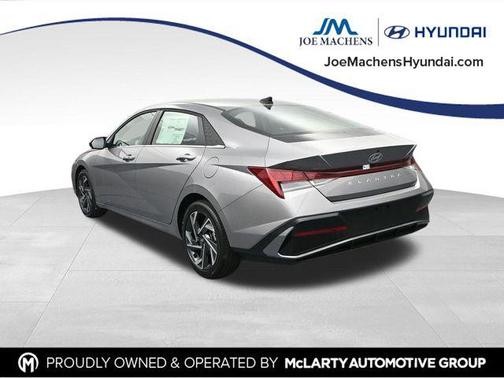 Fluid Metal 2025 Hyundai ELANTRA SEL