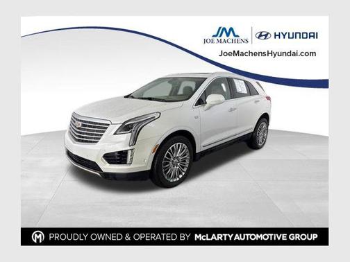 Crystal White Tricoat 2017 Cadillac XT5 Platinum