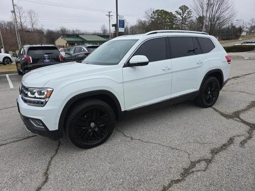 2018 Volkswagen Atlas 3.6L SEL Premium