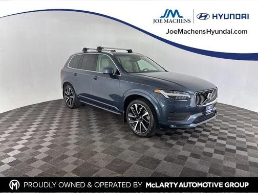 2021 Volvo XC90 T6 Momentum
