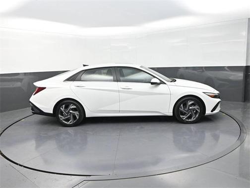 2025 Hyundai ELANTRA HEV Limited
