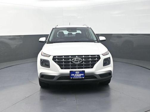 Lunar White 2026 Hyundai VENUE SEL