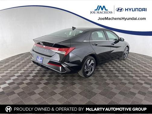 2025 Hyundai ELANTRA SEL