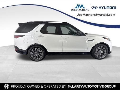 Fuji White 2023 Land Rover Discovery P360 S R-Dynamic