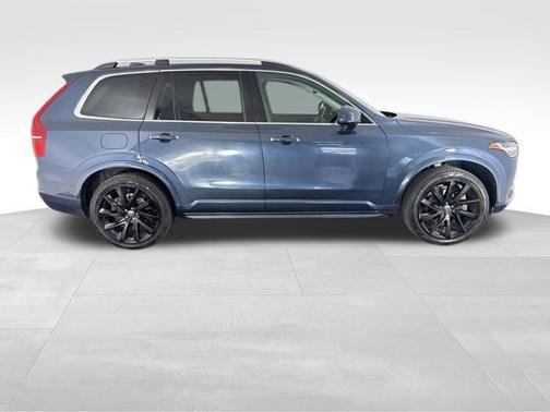 Denim Blue Metallic 2019 Volvo XC90 T6 Momentum