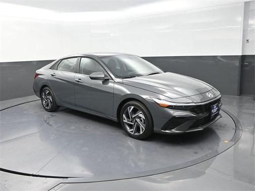 2025 Hyundai ELANTRA HEV Limited