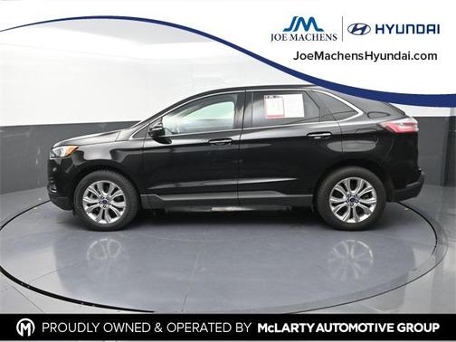 2022 Ford Edge Titanium