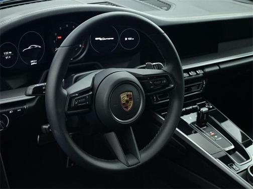 2022 Porsche 911 Carrera