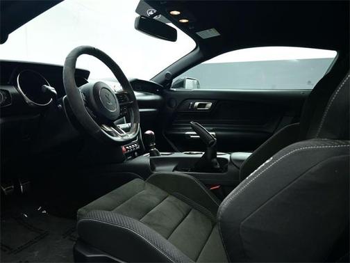 2017 Ford Shelby GT350 Base