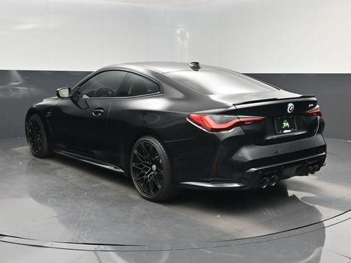 Black Sapphire Metallic 2022 BMW M4 Base