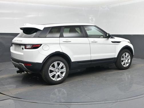 Fuji White 2018 Land Rover Range Rover Evoque SE Premium