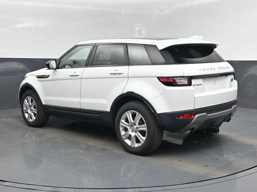 Fuji White 2018 Land Rover Range Rover Evoque SE Premium