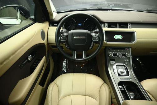 Fuji White 2018 Land Rover Range Rover Evoque SE Premium