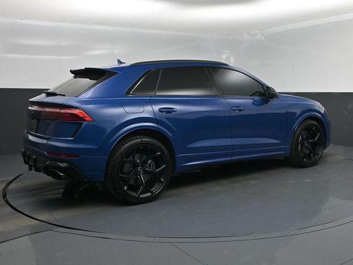 Ascari Blue Metallic 2025 Audi RS Q8 4.0T