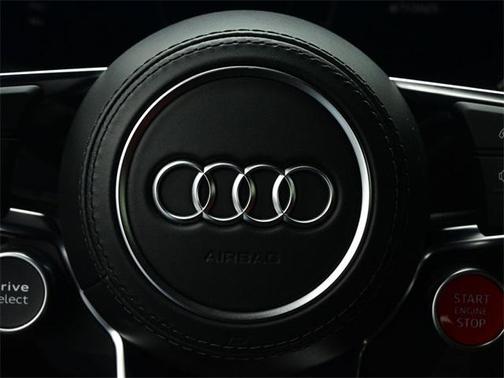Ibis White 2018 Audi R8 5.2 V10