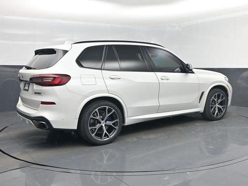 2023 BMW X5 M50i