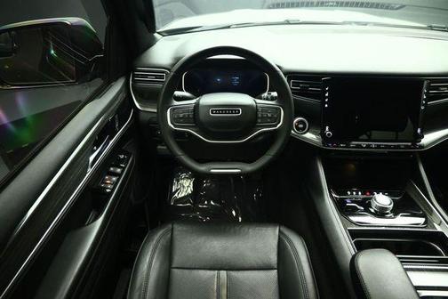 Diamond Black Crystal Pearlcoat 2022 Jeep Wagoneer Series II 4x4