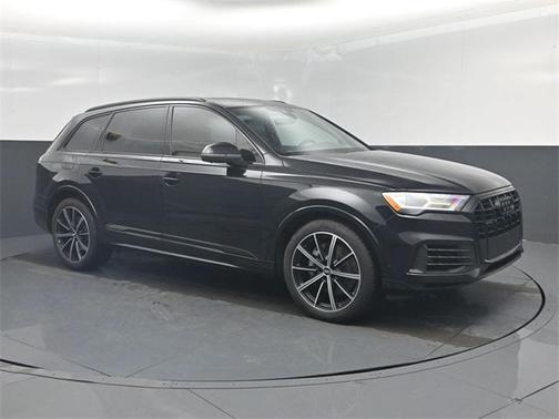 2021 Audi Q7 55 Premium Plus