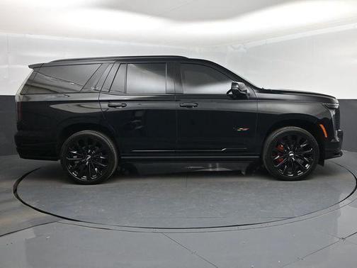 Black Raven 2026 Cadillac Escalade V-Series