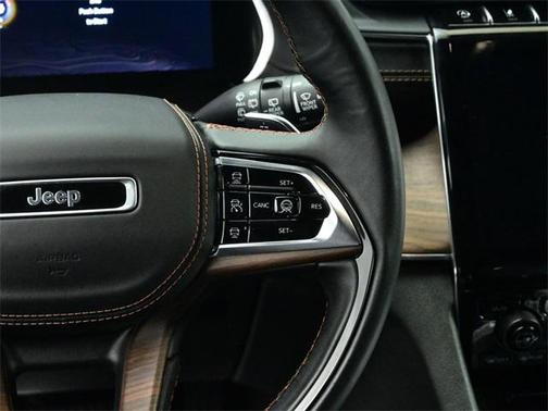 2023 Jeep Grand Cherokee Summit