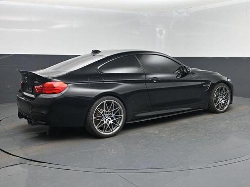 Black Sapphire Metallic 2017 BMW M4 Base