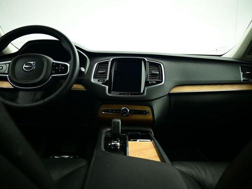 2023 Volvo XC90 B6 Plus 6-Seater