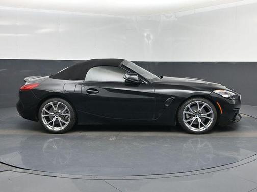Black Sapphire Metallic 2019 BMW Z4 sDrive30i