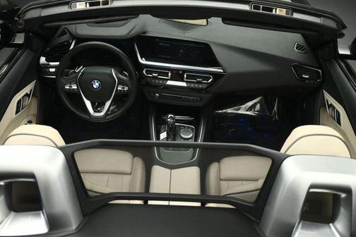 Black Sapphire Metallic 2019 BMW Z4 sDrive30i