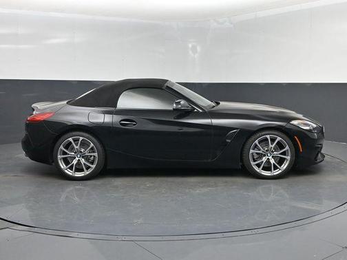 Black Sapphire Metallic 2019 BMW Z4 sDrive30i