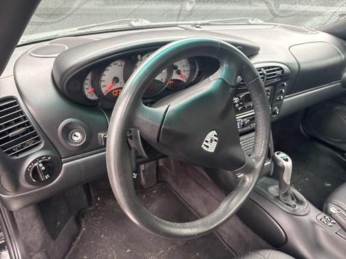 2000 Porsche 911 Carrera