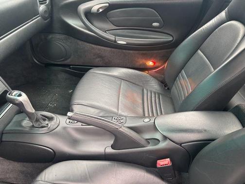 2000 Porsche 911 Carrera