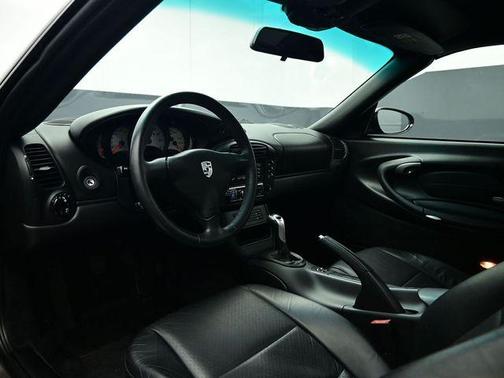 2000 Porsche 911 Carrera