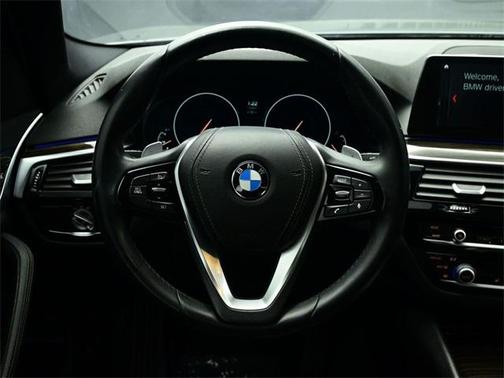 2019 BMW 540 540i