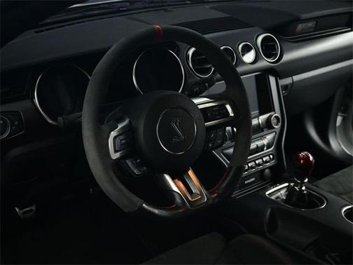 2017 Ford Shelby GT350R Base