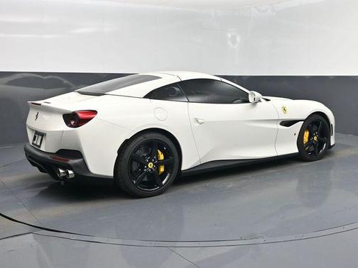 Bianco Avus 2020 Ferrari Portofino Base