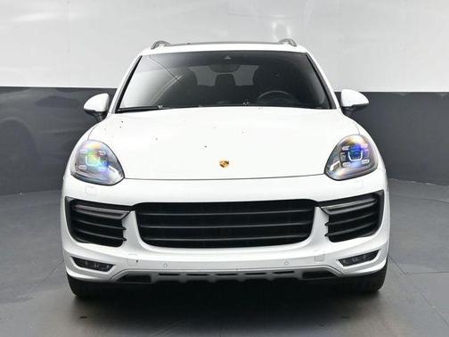 2017 Porsche Cayenne GTS